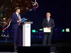 Министр просвещения России Сергей Кравцов на Просветительском марафоне «Знание.Первые» представил новый учебник по истории для 11-х классов