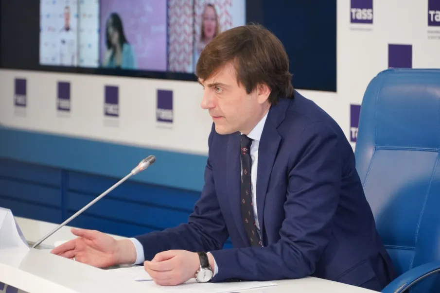 Сергей Кравцов: «С 2019 года в России было построено 1600 детских садов»