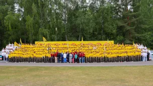 Около тысячи школьников отдохнули и прошли обучение во Всероссийском военно-историческом лагере «Страна Героев» в Нижегородской области