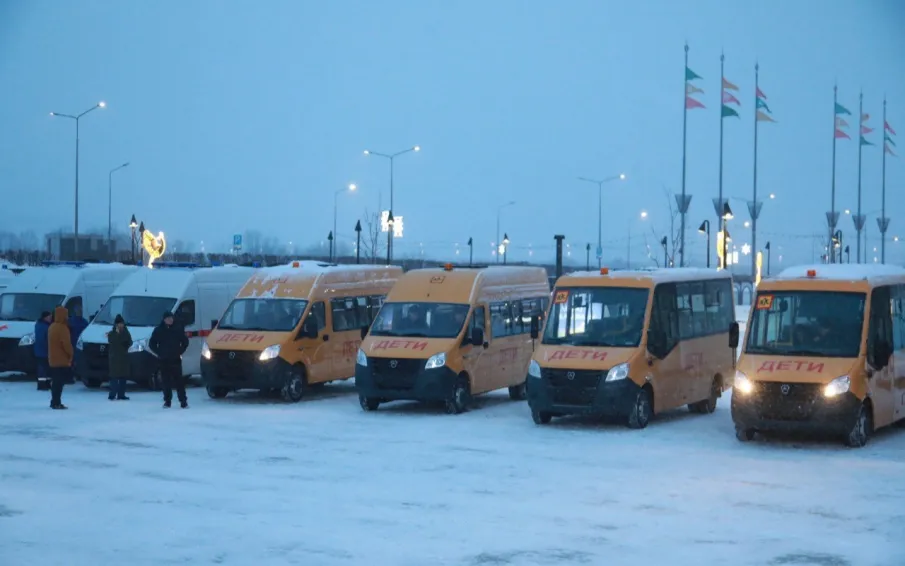 Новые школьные автобусы переданы в муниципалитеты Нижегородской области