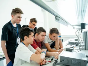 Российские школьники принимают участие в международной олимпиаде Romanian Master of Physics