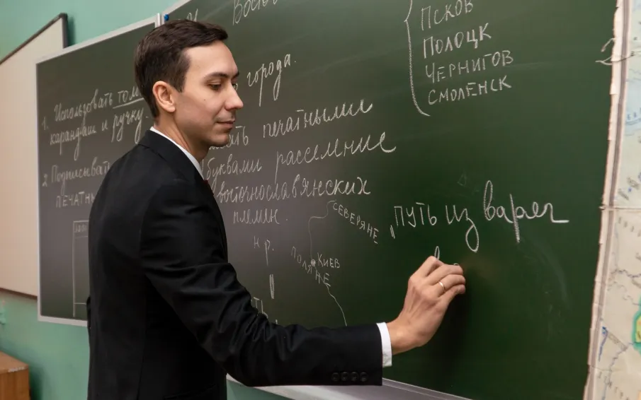 Сергей Кравцов: «Мы продолжим отстаивать права учителей»