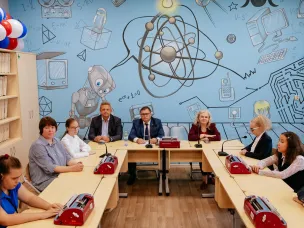 Татьяна Голикова и Сергей Кравцов приняли участие в марафоне открытия новых школ и детских садов